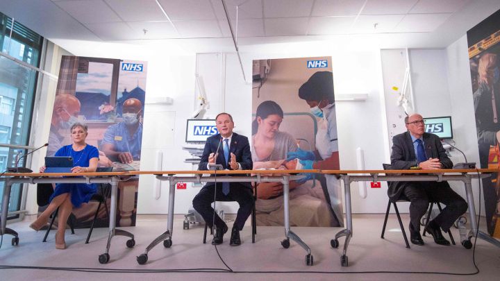 Inglaterra anuncia el momento en el que la vacuna estará lista