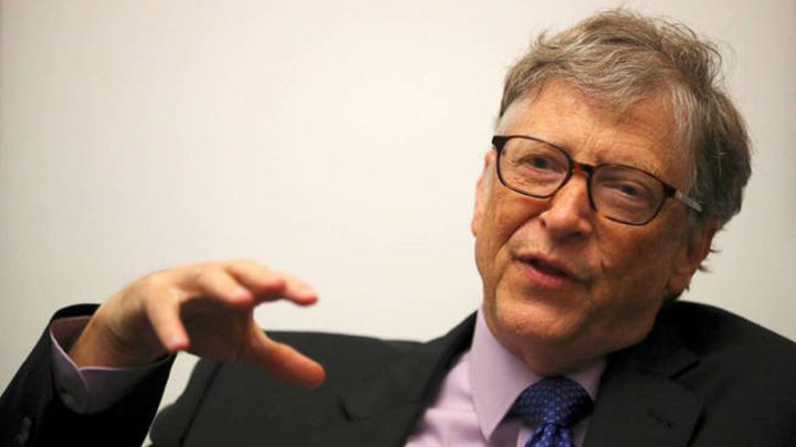 Bill Gates muestra cómo controlar la pandemia de la COVID-19