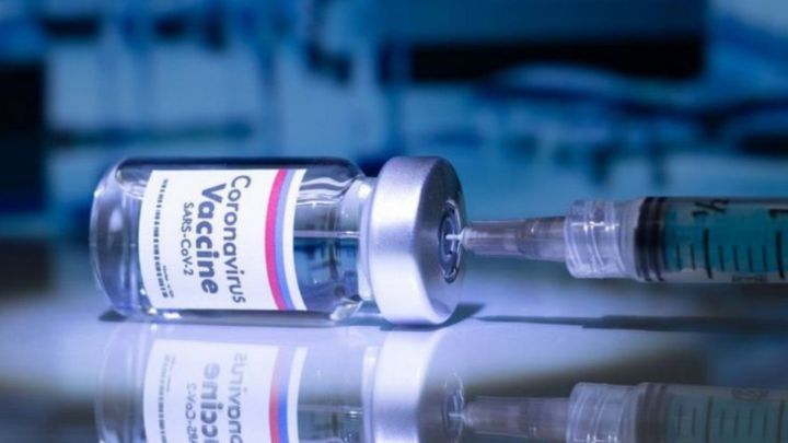 La Agencia Europea del Medicamento estima que la vacuna se distribuirá en enero