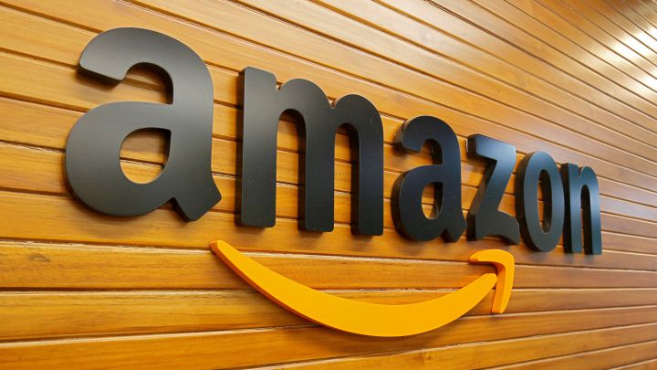 Detenidos cinco trabajadores de Amazon por el robo de móviles por valor de 500.000 euros
