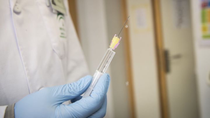 Un epidemiólogo explica el efecto "bandwagon" en las vacunas