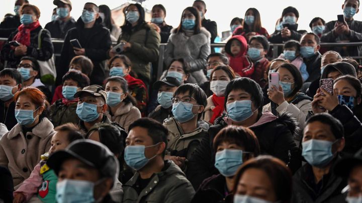 China niega ser el origen del coronavirus y culpa a las importaciones de congelados