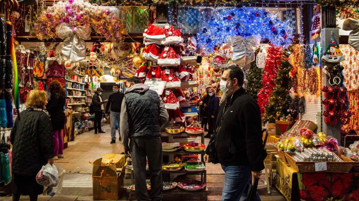 La OMS advierte del riesgo de los abrazos en Navidad