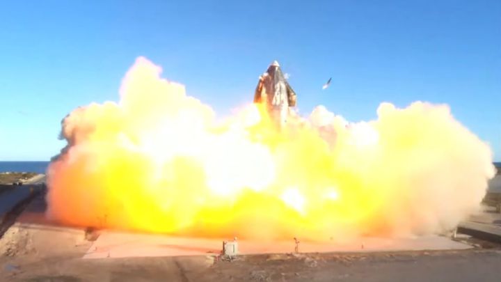 La nave de SpaceX explota durante un aterrizaje de prueba