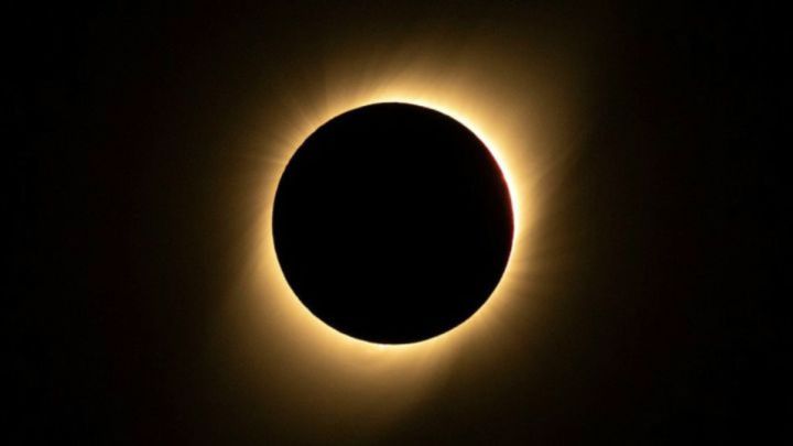 Eclipse total solar 2020: cuándo y dónde es, a qué hora y cómo ver en directo online hoy