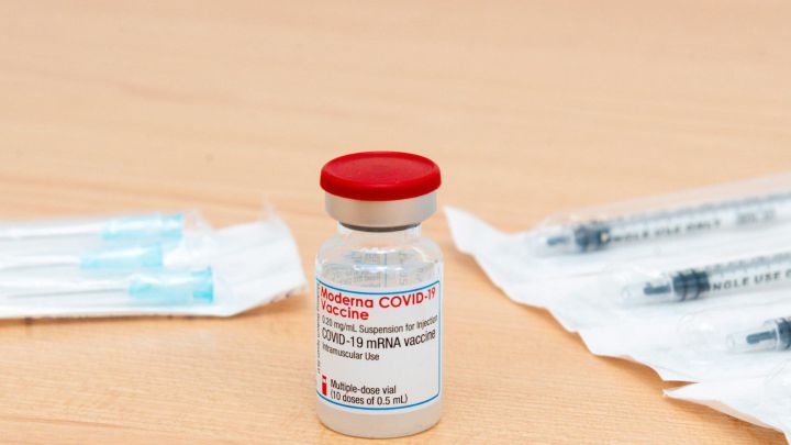 La vacuna de Moderna da esperanza contra la cepa británica y la sudafricana