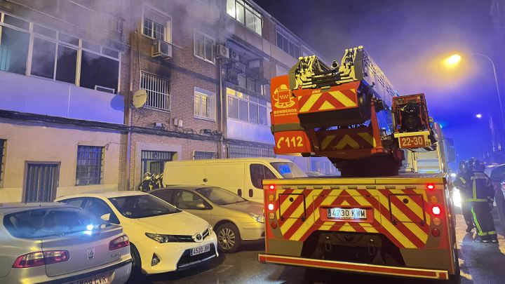 Un muerto y 21 heridos en un incendio en Alcalá de Henares