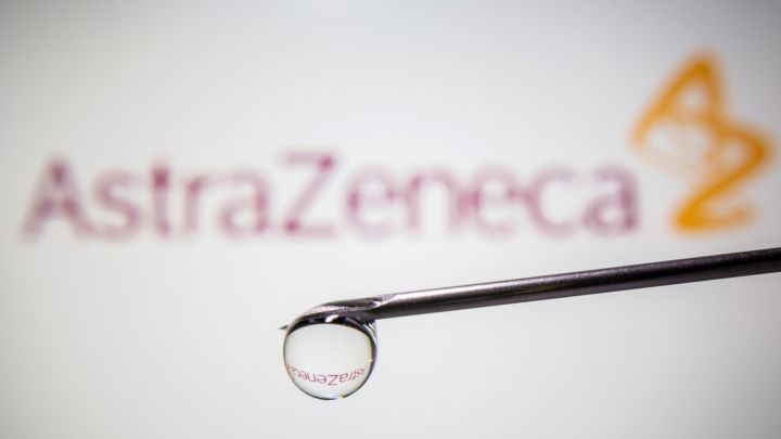 Tensión entre AstraZeneca y Bruselas sobre el retraso en el suministro de vacunas