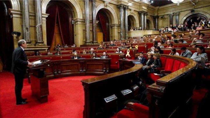 Elecciones Cataluña 2021 parlamento mayoría absoluta escaños