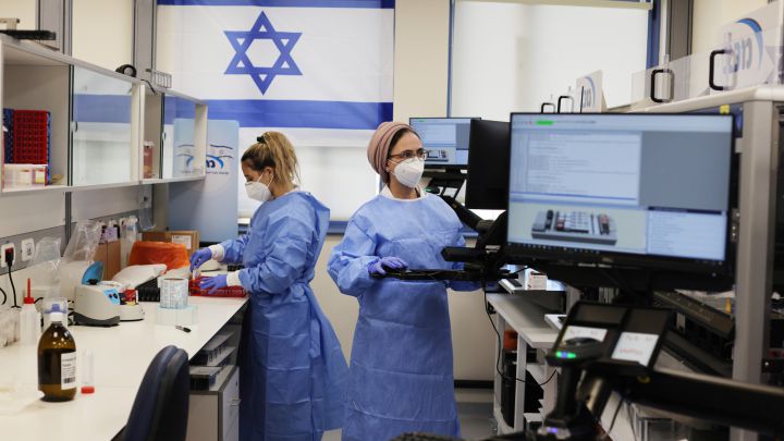 Israel cororavirus vacuna efectividad estudio Pfizer