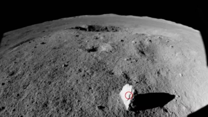 China descubre una enigmática piedra en el lado oculto de la Luna
