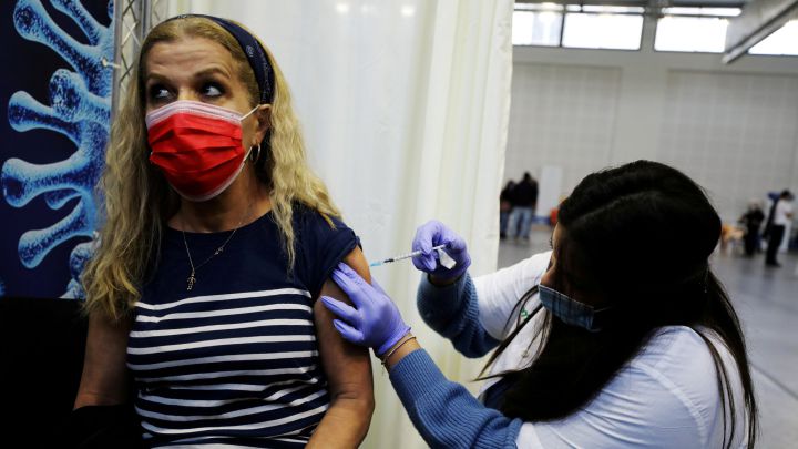 Israel ya sabe cuándo terminará la vacunación y volverá a la normalidad