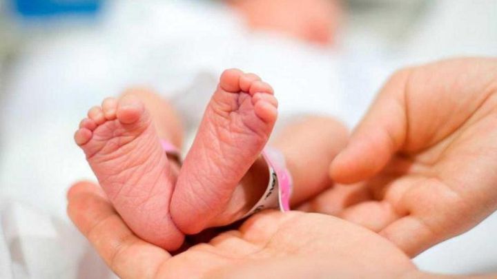 Un bebé con una carga viral 51.418 veces superior a lo habitual enciende las alarmas