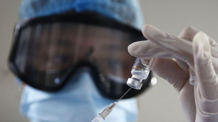 El extraño retraso de la vacunación en Japón con los Juegos Olímpicos en el horizonte