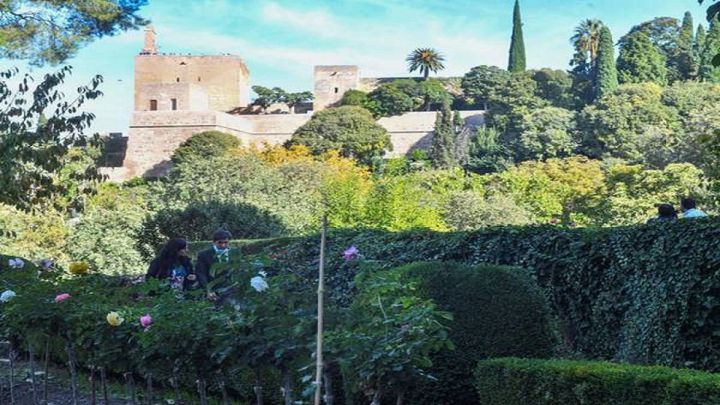 Muere una estudiante irlandesa de 16 años tras caer por una colina cerca de la Alhambra