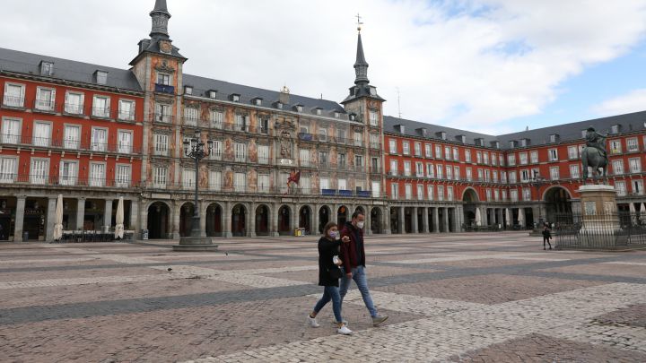 Restricciones en Madrid: ¿qué zonas estarán confinadas y cuáles no este lunes 19 de abril?