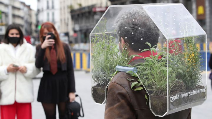 El 'oasis', la burbuja de un artista belga para frenar la COVID