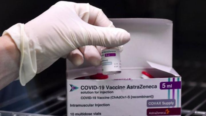 AstraZeneca vacunas trombosis origen investigación teoría