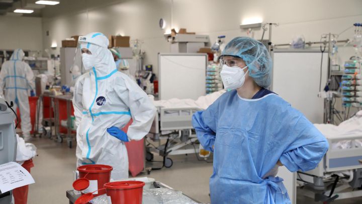 Detienen a un hombre por contagiar a 22 personas tras ignorar las normas sanitarias