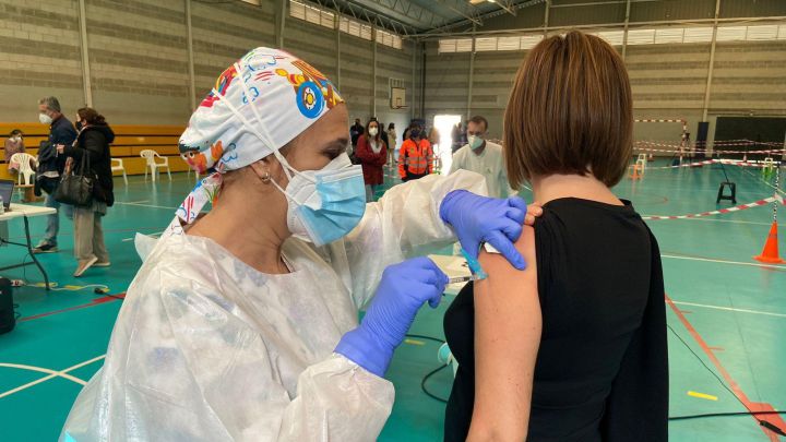 Andalucía tiene un problema con la vacuna de AstraZeneca