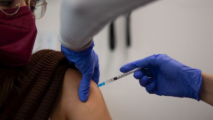Vacunación Castilla La Mancha jóvenes 30 39 años junio