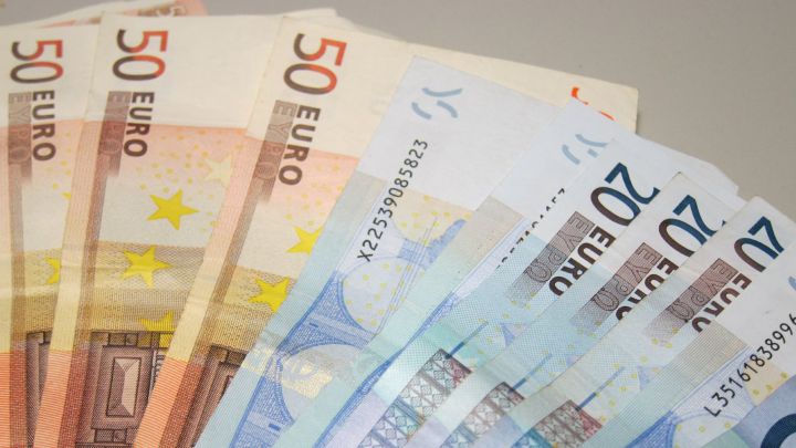 Alemania dará a 122 personas 1.200 euros al mes por no hacer nada