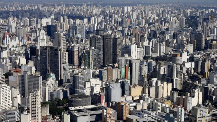 Un español salta al vacío con su hija de 6 años desde el piso 17 de un hotel de Sao Paulo
