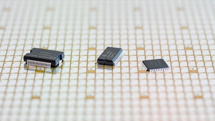 ¿Escasez de semiconductores? El pequeño componente que pone en riesgo la economía mundial