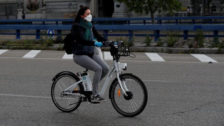 Ayudas en Madrid para comprar bicicletas y motos eléctricas: requisitos para pedirlas y dónde solicitar