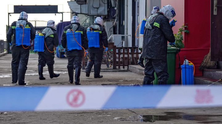 China vuelve a confinar a millones de personas