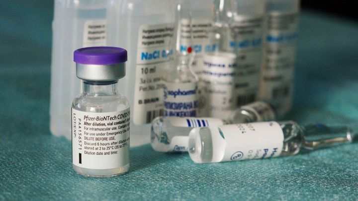 Un estudio revela un “inesperado” aspecto de la vacuna de Pfizer