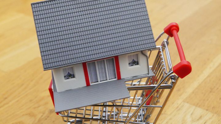 Nuda propiedad: qué es, en qué se diferencia del usufructo y cómo afecta al vender o alquilar una casa