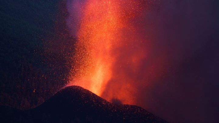 Volcán en La Palma, erupción en directo: llegada de la lava al mar | Última  hora en Cumbre Vieja - AS.com