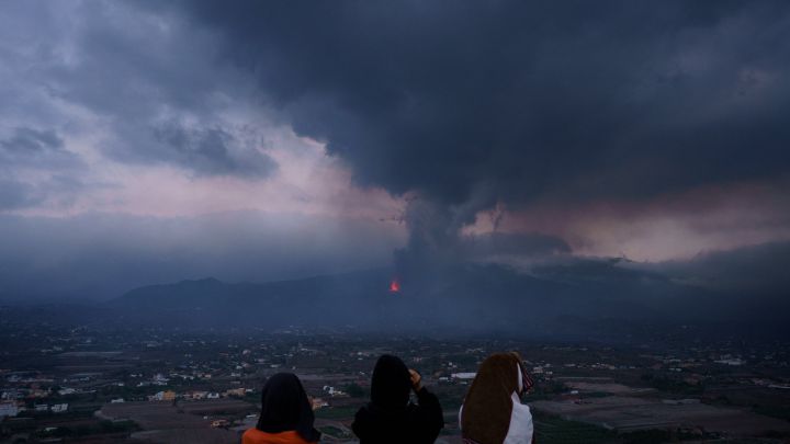 La AEMET advierte sobre la posible caída de lluvia ácida sobre la isla de La Palma