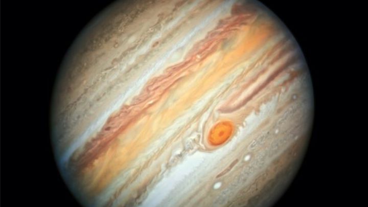 El Hubble de la NASA detecta misteriosos cambios en la gran mancha roja de Júpiter
