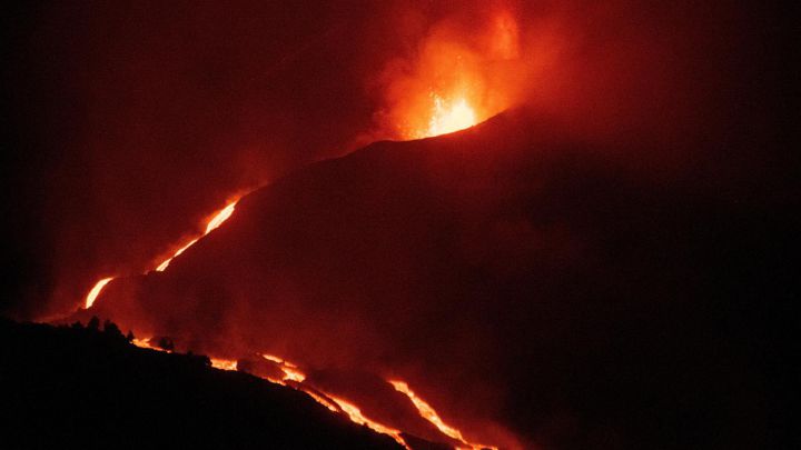 Investigan si la cámara magmática del volcán se está recargando: avisan de las consecuencias