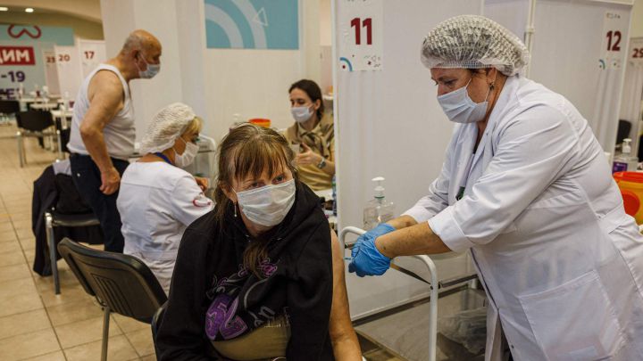 Coronavirus en España en directo hoy: tercera dosis y fin de las restricciones | Última hora