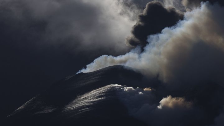 "Reajuste" en el interior de la Tierra: cómo influye en el volcán de La Palma