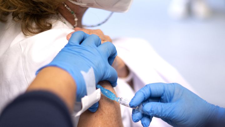 Los síntomas COVID más comunes en vacunados