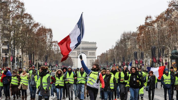 Francia cambia su bandera