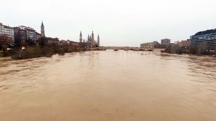 Qué es la crecida del Ebro: ¿cuál es su caudal máximo, por dónde pasa y qué riesgo hay de riadas?