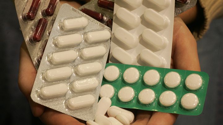 Paracetamol o Ibuprofeno con Ómicron: ¿qué es mejor tomar si tengo la COVID-19?