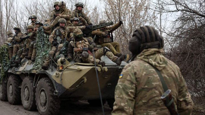 Rusia ataca Ucrania: las tropas se acercan a Kiev y toman Chernóbil