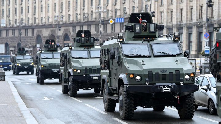 Guerra Ucrania - Rusia: última hora en directo | Invasión y ataques en suelo ucraniano | Putin inicia una operación militar
