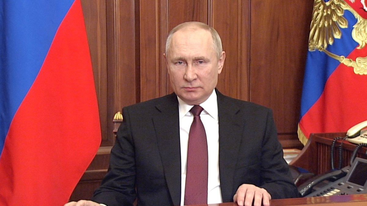 Cuál es la profesión de Putin y a qué se dedicaba antes de ser presidente ruso? 