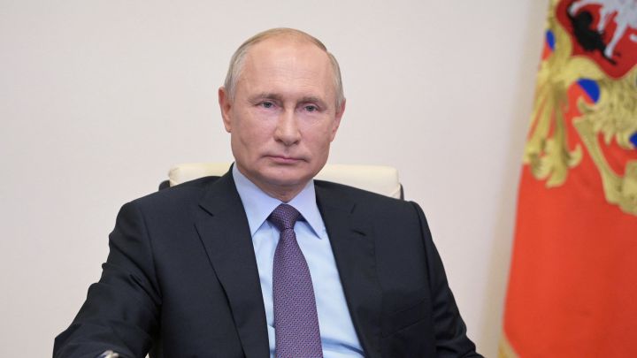 ¿De qué partido es Putin, quién está en la oposición y qué sistema político tiene Rusia?