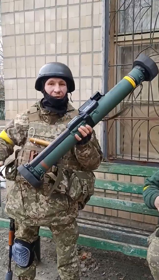 Qué países están enviando material bélico a Ucrania y qué armamento están  mandando? - AS.com