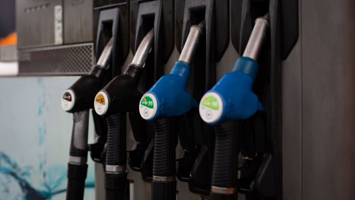 El Gobierno plantea poner un límite al precio del combustible