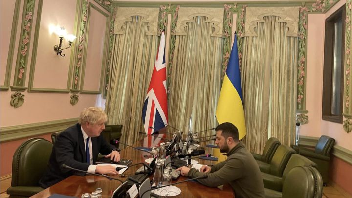 Boris Johnson se planta en Kiev para reunirse con Zelenski
