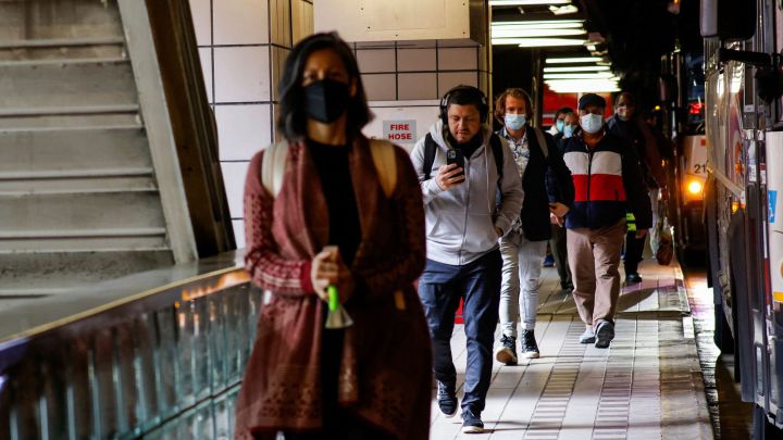 Fin mascarillas en interiores | COVID, en directo y última hora y excepciones del BOE en España